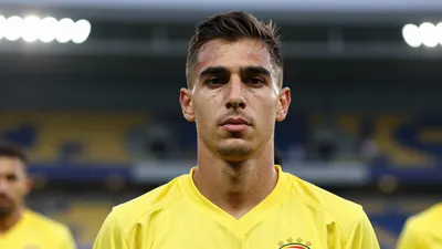 Harrogate Town confirm Reece Smith's departure to Walsall after 52 appearances last season